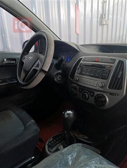 هیوندای i20